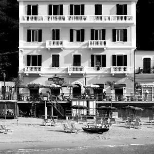 3* Hotel Baia